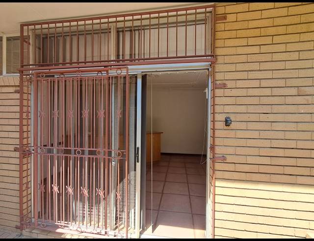 114M² MEDICAL SUITE FOR SALE IN VEREENIGING CENTRAL